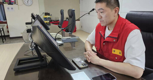 豪雨轟基隆！暖暖車站淹水「旅客受困列車」 謝國樑坐鎮災變中心