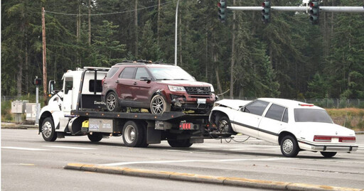 車上放市議會停車證疑耍特權 白車擋安親班門口4天下場慘了！