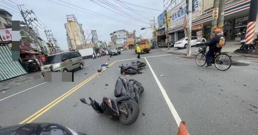 高雄仁武驚悚車禍！騎士逆向跨雙黃線釀撞擊 1人昏迷搶救中