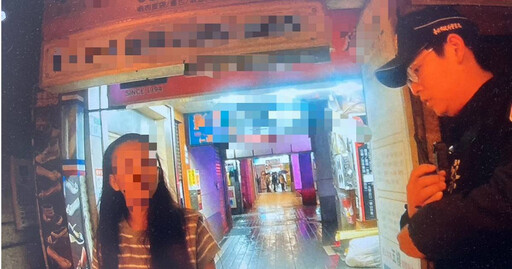 獨／不滿被解雇！女帶雙刀大鬧養生館狂吼：你上銬啊 警再逮她持毒