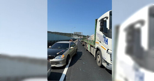 國一永安橋車禍！未注意路況急停釀追撞 蘆洲警火速處理