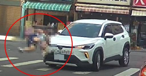 高雄離譜車禍驚悚畫面曝光！男左轉撞飛行人 網友怒譙「三寶駕駛」