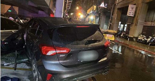 老天有在看?未成年少年半夜偷開車到烘爐地拜拜 返家失控「撞毀17輛機車」