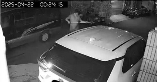 台中男夜闖小巷偷內衣! 拖把勾物全被拍「辯稱只是興趣」