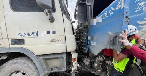 屏東砂石車對撞!疑因超車失敗致車禍 駕駛受傷送醫