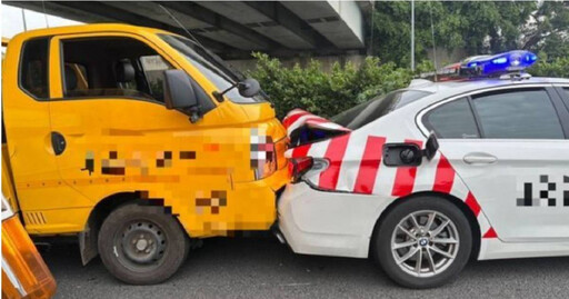 國一台中段翻車釀連環車禍 警車、緩撞車遭高速衝撞