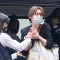 姊弟戀故事廣流傳！貴婦奈奈曾是百萬部落客 如今變詐欺通緝犯