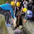 花蓮水圳驚見棉被裹屍！警消大陣仗急打撈 打開見真相「傻眼了」