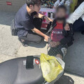 男賊躲後座行搶！落單女疑遭「持刀勒脖」竊皮夾 他逃2日落網