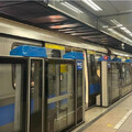 被包包撞到不爽了！2女北捷車廂內「當眾互罵幹架」遭請下車