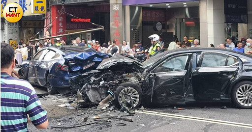 快訊/北市重慶南、衡陽路口嚴重車禍!轎車猛撞公車 至少8人受傷