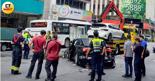 快訊/北市重慶南、衡陽路口嚴重車禍!轎車猛撞公車 至少8人受傷