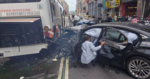 78歲董座駕車暴衝釀8傷!「無照還有4次違規紀錄」 妻護航:台灣駕照太難考