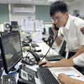 深夜走到金門大橋…婦人低落撥電話「可以救救我嗎？」 消防人員暖心陪伴救命