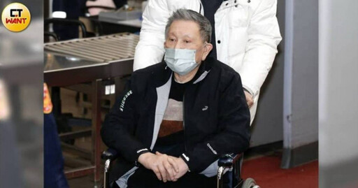 沈慶京表示看不清牆上筆錄 懇請審判長同意1件事