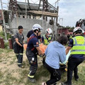 竹山工地驚悚工安意外！鋼筋直插眼窩 男子命危搶救中