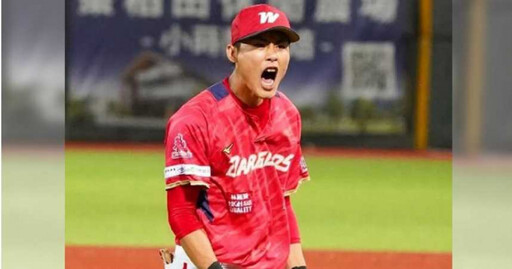 12強球星張政禹賽前撞倒大學生 與1球員站路邊等救援!事故畫面曝