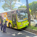 快訊／北市士林區大都會客運自撞路樹 6人輕傷送醫