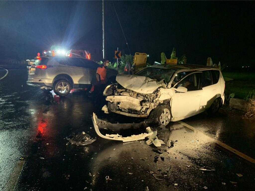 台南2車碰撞車頭全毀「3人無呼吸心跳」 送醫搶救均不治