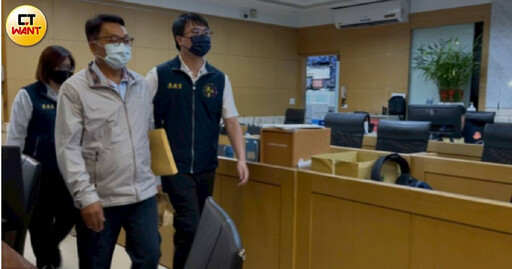 快訊/陳歐珀涉護航物流公司收賄 凌晨不發一語抵北檢複訊