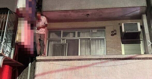 台南新營豪宅突爆火海! 67歲屋主被困2樓陽台險象環生