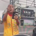 演員黑支又出事！妻駕報廢賓士掛新牌遭攔 他竟直播嗆警慘了