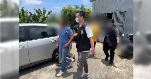 李能謙抵達新北刑大! 涉臉書投資詐騙全程不發一語