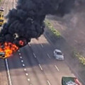 國1頭份段驚現「火燒車」 濃煙竄天佔據外側路肩
