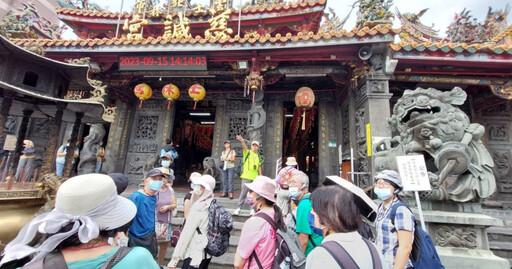 古蹟難修2/西班牙男酒後毀古蹟狂擦門神 「秦叔寶」慘遭融蝕竟不起訴