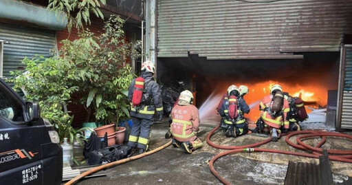 緊閉門窗!新北樹林鐵皮工廠清晨大火 濃煙飄散板橋、新莊