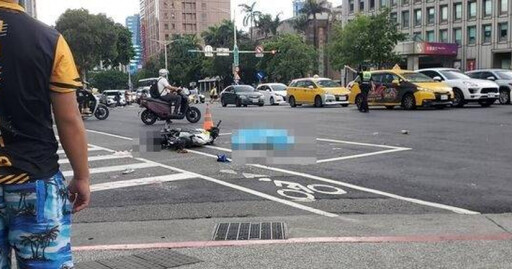 吊車右轉撞機車釀1死1傷 駕駛肇事逃逸被攔停