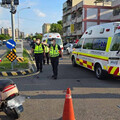 無照未成年騎士撞上救護車！3人輕傷送醫 肇事人家屬恐難逃罰單