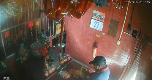 不二坊蛋黃酥拜土地公秒被偷 彰化老闆苦笑：至少留一顆啊！