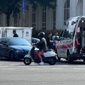 BMW轎車清晨路口猛撞機車 男騎士頭重創命危送醫