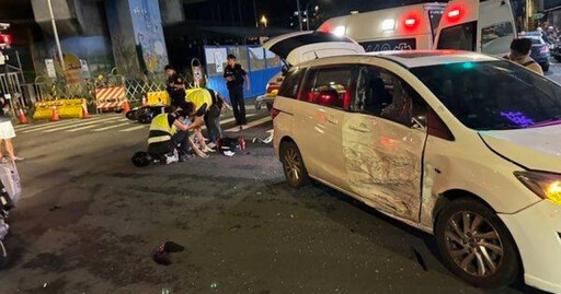 騎士深夜搶快闖紅燈 逆撞左轉車噴飛倒地驚魂