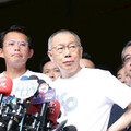 感謝小草陪他捱過羈押歲月！ 柯文哲痛批檢察官「把司法信任度摧毀」