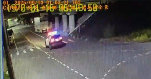 台中女警化身「神力女超人」 獨推小貨車60公尺解塞車危機