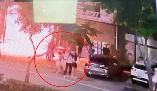 台中KTV外凌晨傳槍響釀1死 2男衝突畫面流出!群眾慌亂逃竄