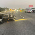 國1虎尾段「3車連環撞」 19歲男乘客遭拋出車外身亡