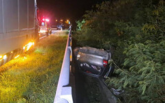 台11線凌晨驚魂！小客車離奇翻覆 駕駛「神隱消失」警消找不到人