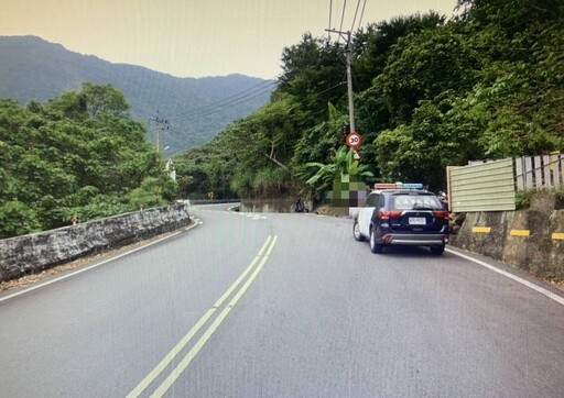 命大！台中21歲猴子赤崁頂跑山「整輛車拋飛」摔進水溝 僅輕傷