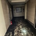 影/新竹「晴空匯」惡火有家歸不得！27樓住戶憶恐怖景象：地板像柏油路黏黏的
