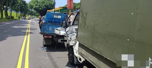 快訊/板橋2貨車追撞「嚴重變形」 40歲男雙腿遭夾受困