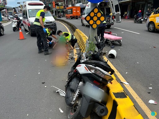 快訊/三峽死亡車禍！騎士高速自撞分隔島「整輛快解體人昏迷」送醫不治