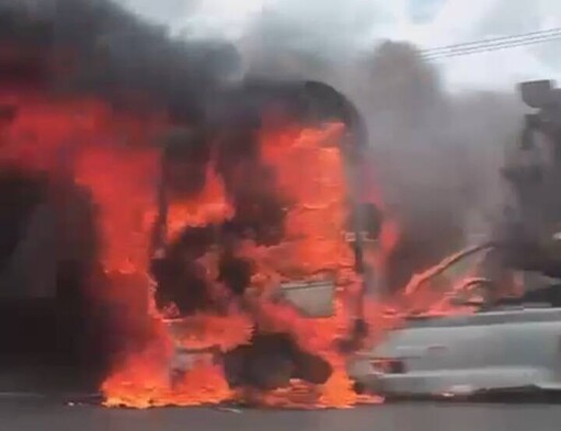 快訊/國1民雄戰備跑道「砂石車燃燒」！濃煙狂竄車頭燒爛