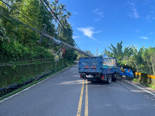 全村鬧停電都是1杯「奶茶」惹的禍！南投離譜車禍撞斷電線桿 駕駛急送醫