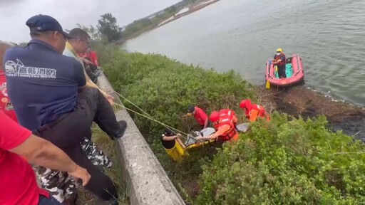 快訊/颱風天憾事！嘉義東石男子載浮載沉 撈起已明顯死亡