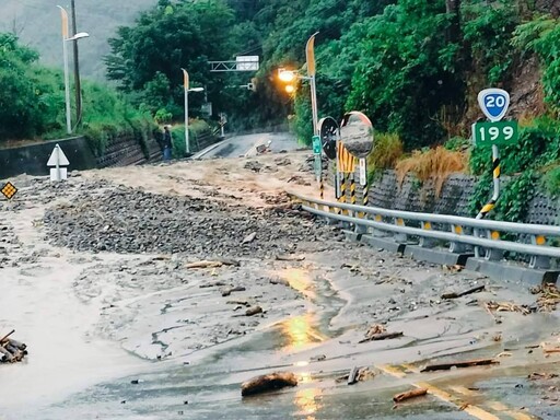 不斷更新/山陀兒坍方災情！台九丁16公里處土石流「雙向道路中斷」