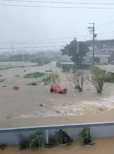 快訊/淡水驚爆山崩土石流！老父打電話向兒求救秒斷訊 車疑遭埋「生死不明」