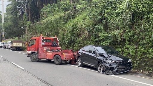 影/警局前砰一聲！三峽小開失眠駕BMW連撞6車 路人噴飛喪命